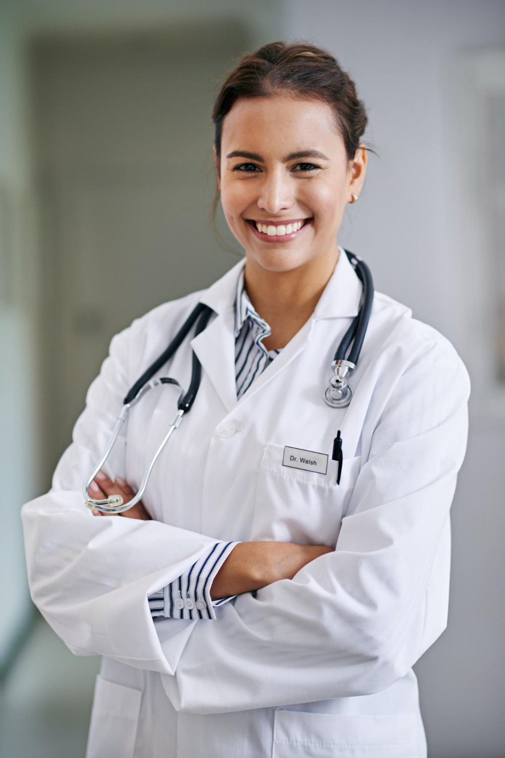 Médico atendendo paciente por vídeo